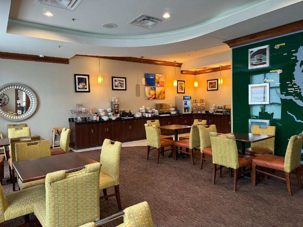 Comfort Inn&Suites Lexington Park Extérieur photo