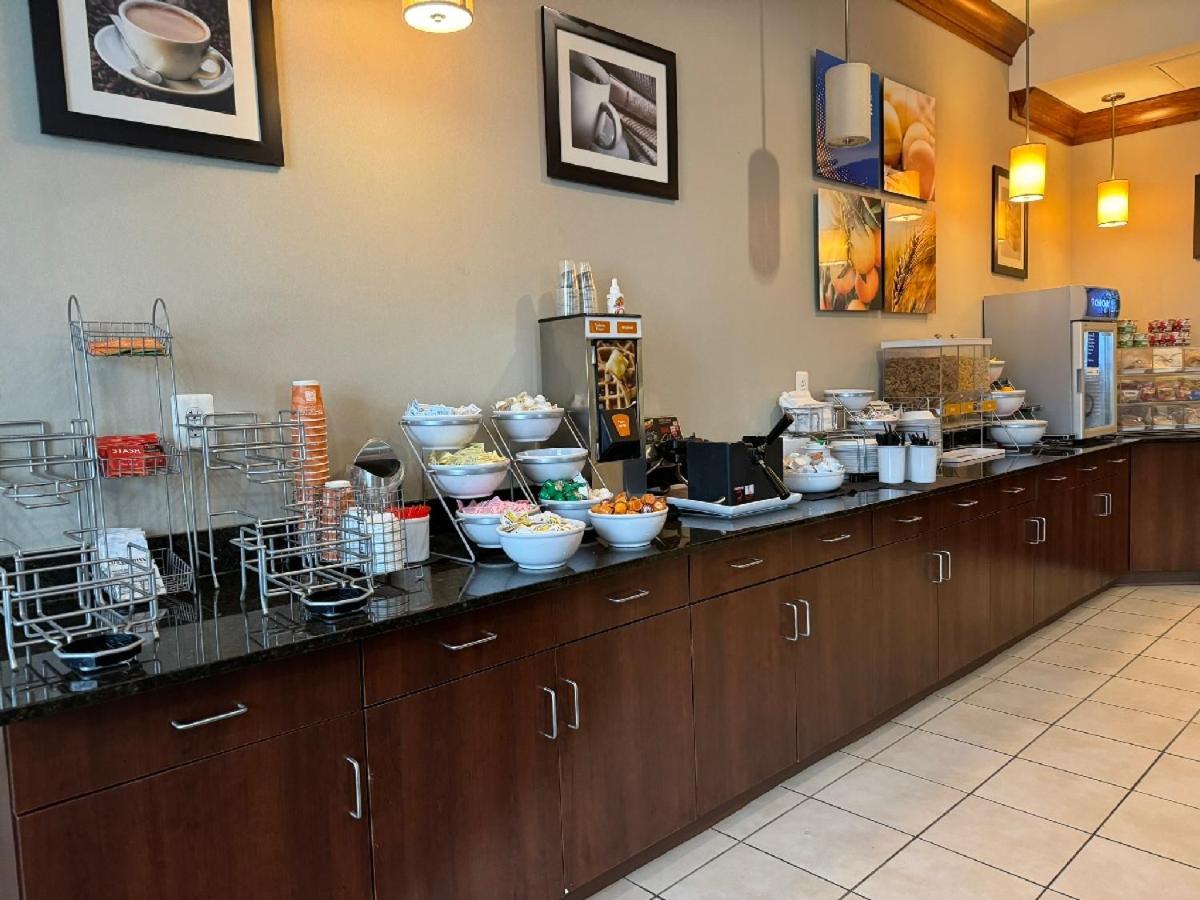 Comfort Inn&Suites Lexington Park Extérieur photo